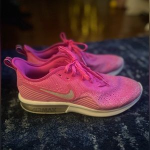 Nike Air Max Hot Pink